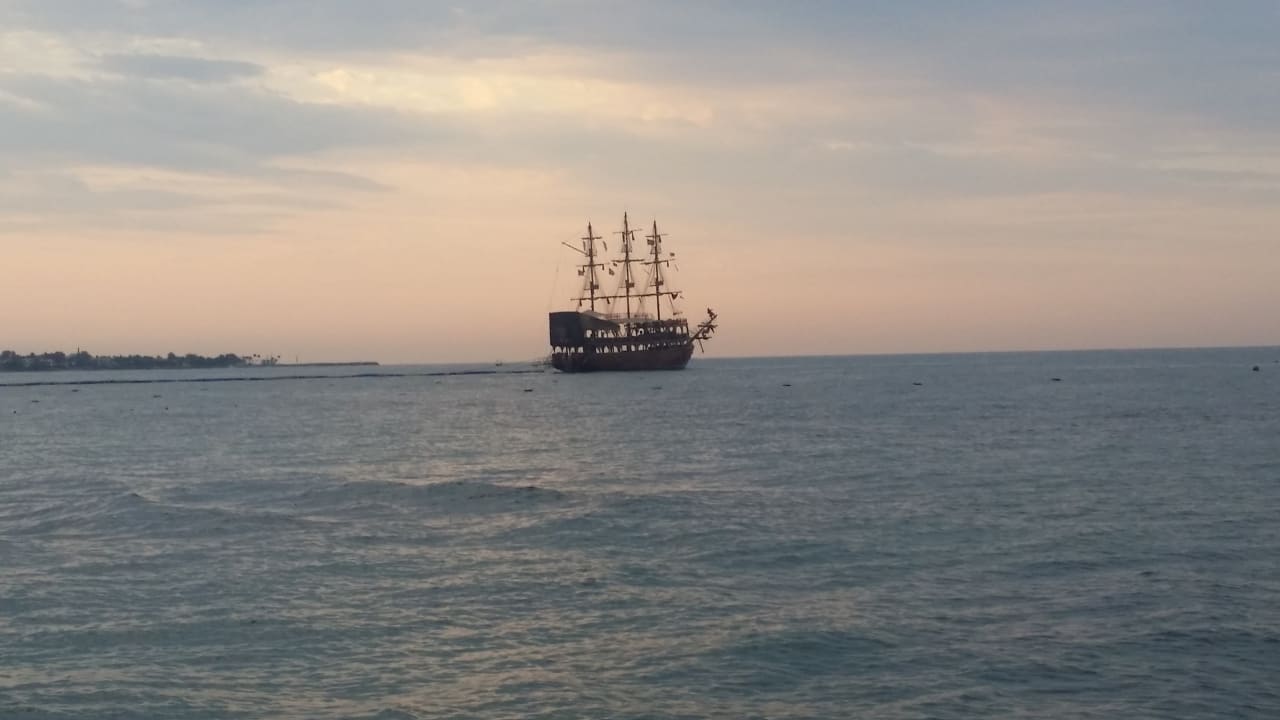 Strand Sidemarin Kirman Premium