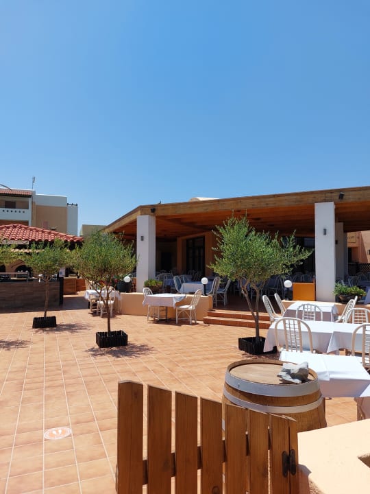 Gastro Anissa Beach & Village