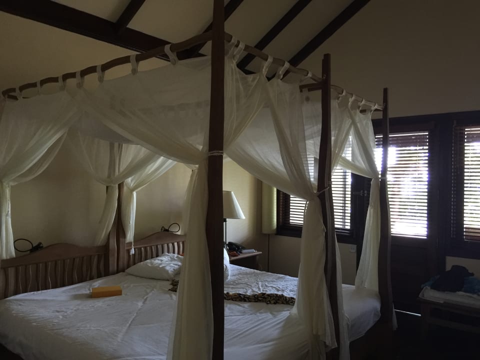 Zimmer Filitheyo Island Resort