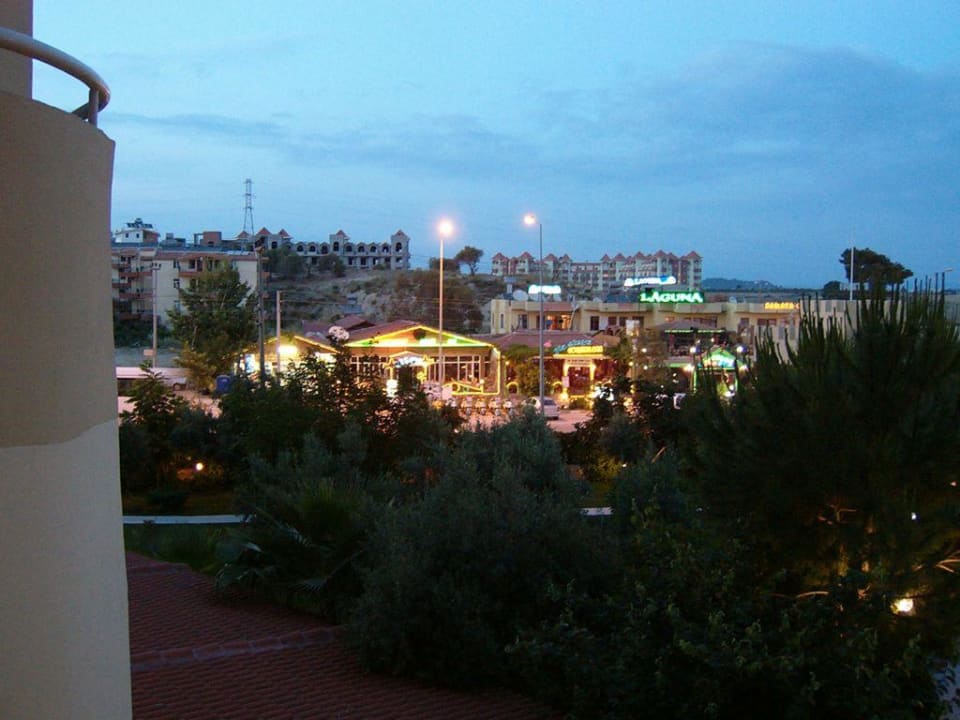 Diskotheken vor dem Hotel Side Alegria Hotel & Spa - Adults only +16