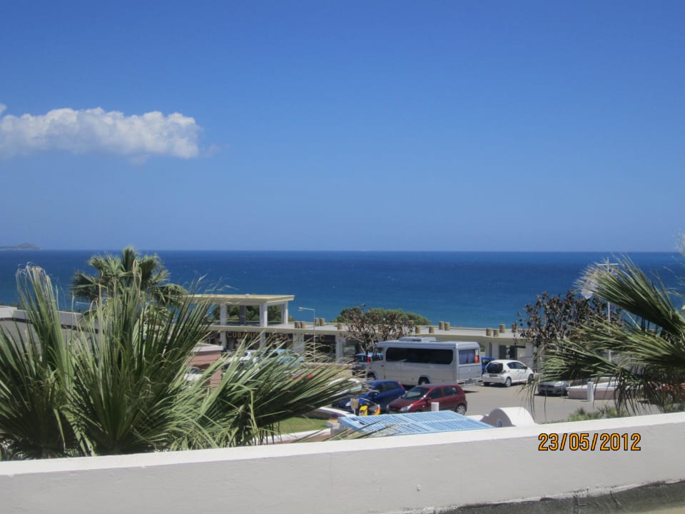 De la mer au départ de notre terrasse Mitsis Rodos Village
