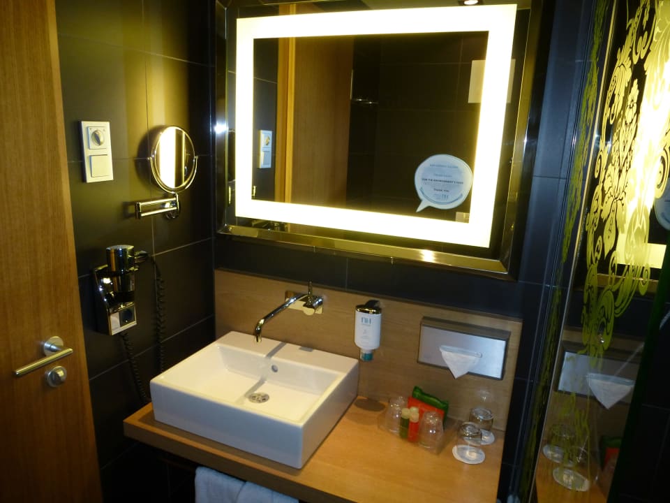 Badezimmer Hotel NH Frankfurt Messe