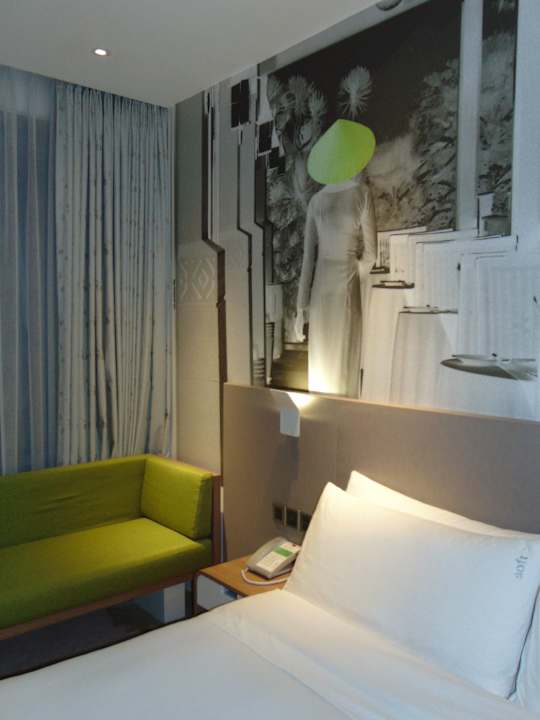 Zimmer Holiday Inn & Suites Saigon Airport