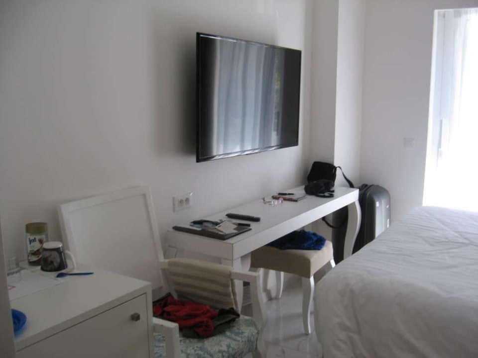 Einrichtung m. gr. TV Ibiscus Hotel Rhodos