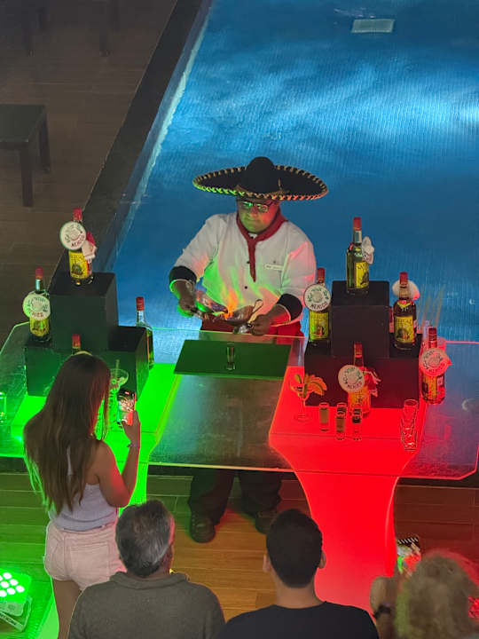 Pool Hotel Riu Palace Mexico