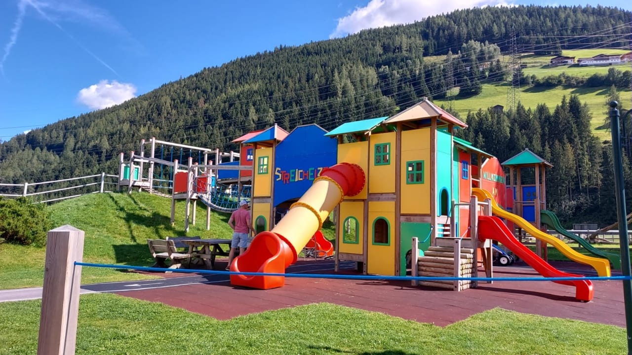 Außenansicht Kinderhotel Felben