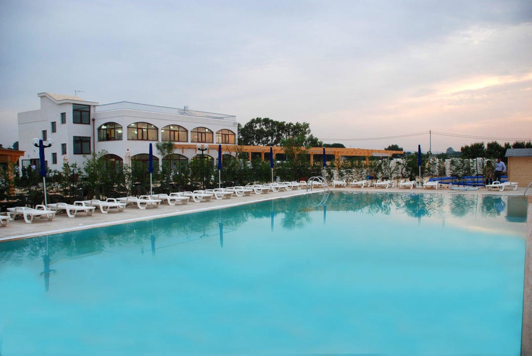 Piscina Torre Guaceto Greenblu Resort