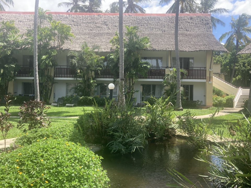 Gartenanlage Bahari Beach Hotel