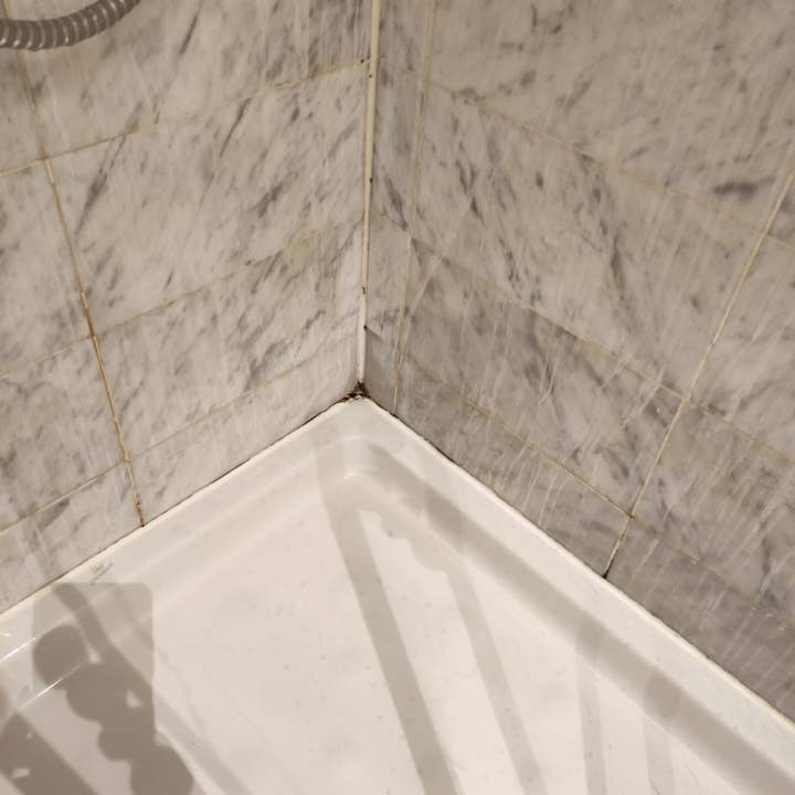 Zimmer Albavilla Hotel & Co