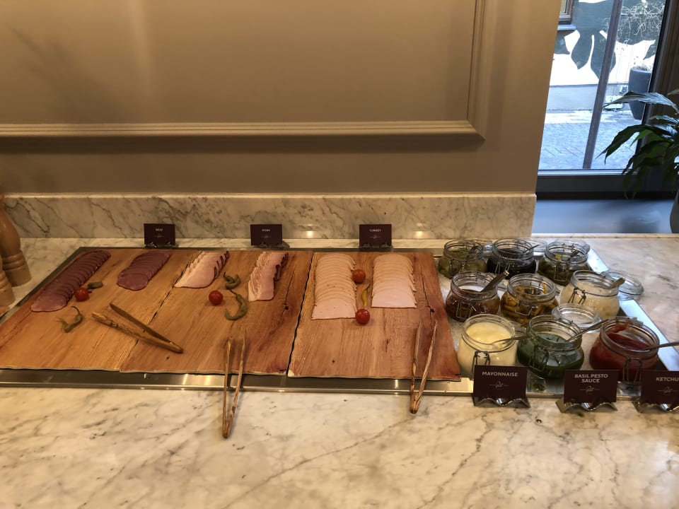 Gastro Grand Poet Hotel by Semarah