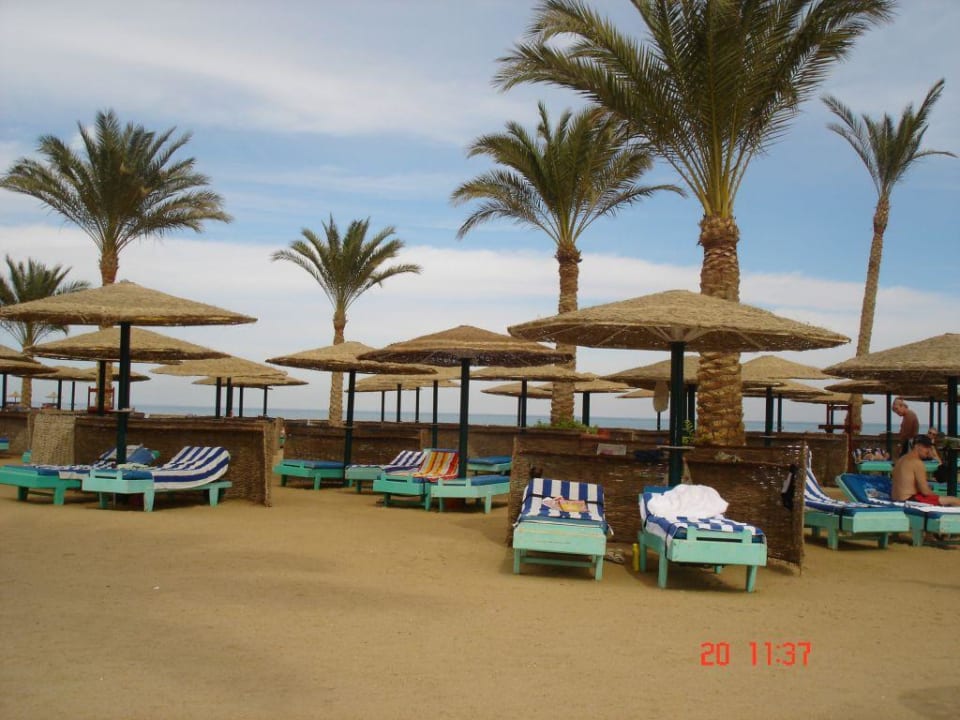 Plaza Golden Beach Resort