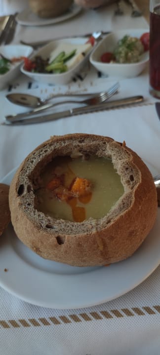 Gastro Iz Flower Side Beach Hotel