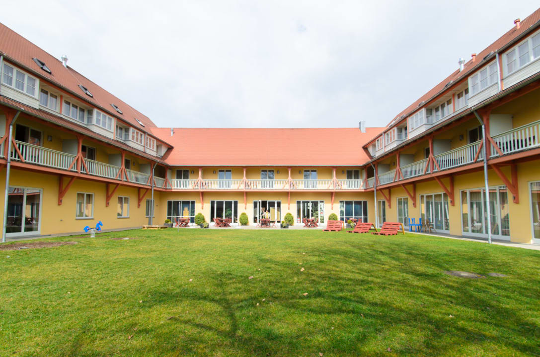 Außenansicht JUFA Hotel Nördlingen