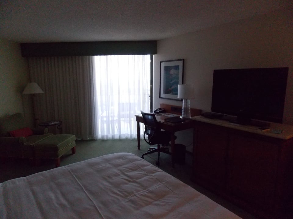 TV und Mini Bar Waikiki Beach Marriott Resort & Spa