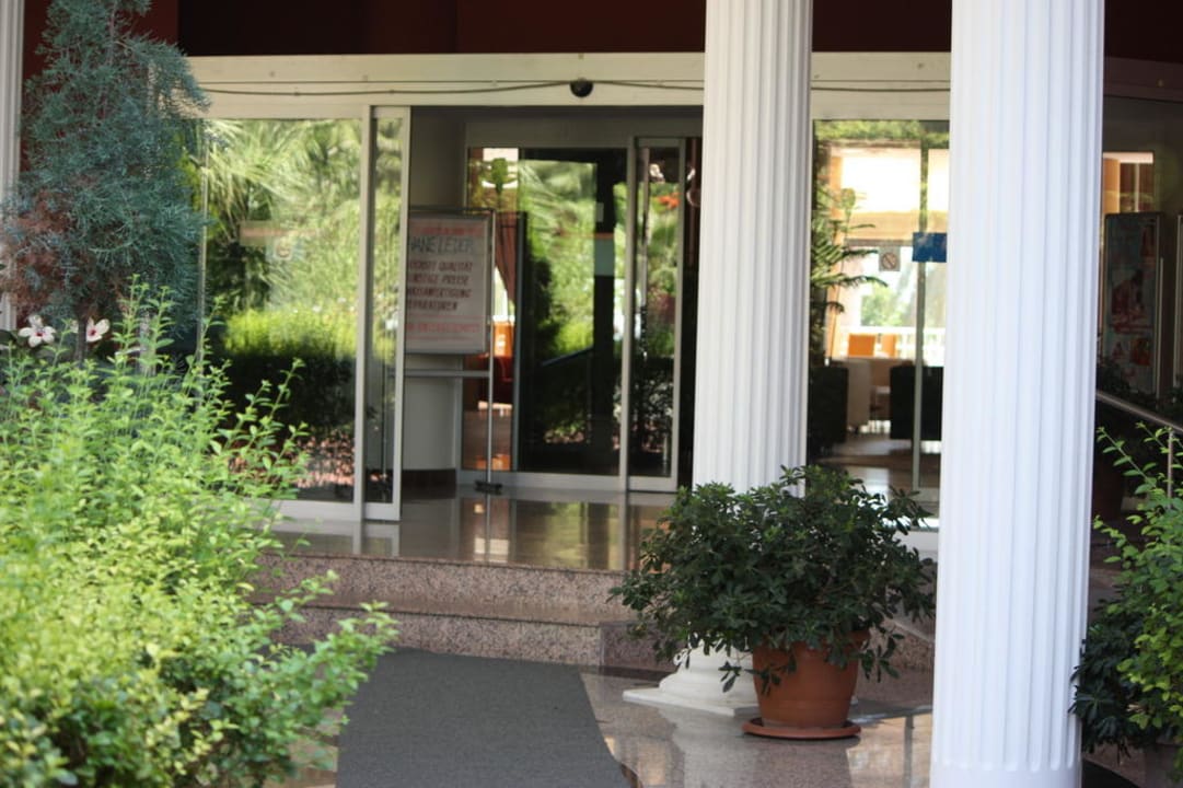 Eingang Seher Kumköy Star Resort & Spa
