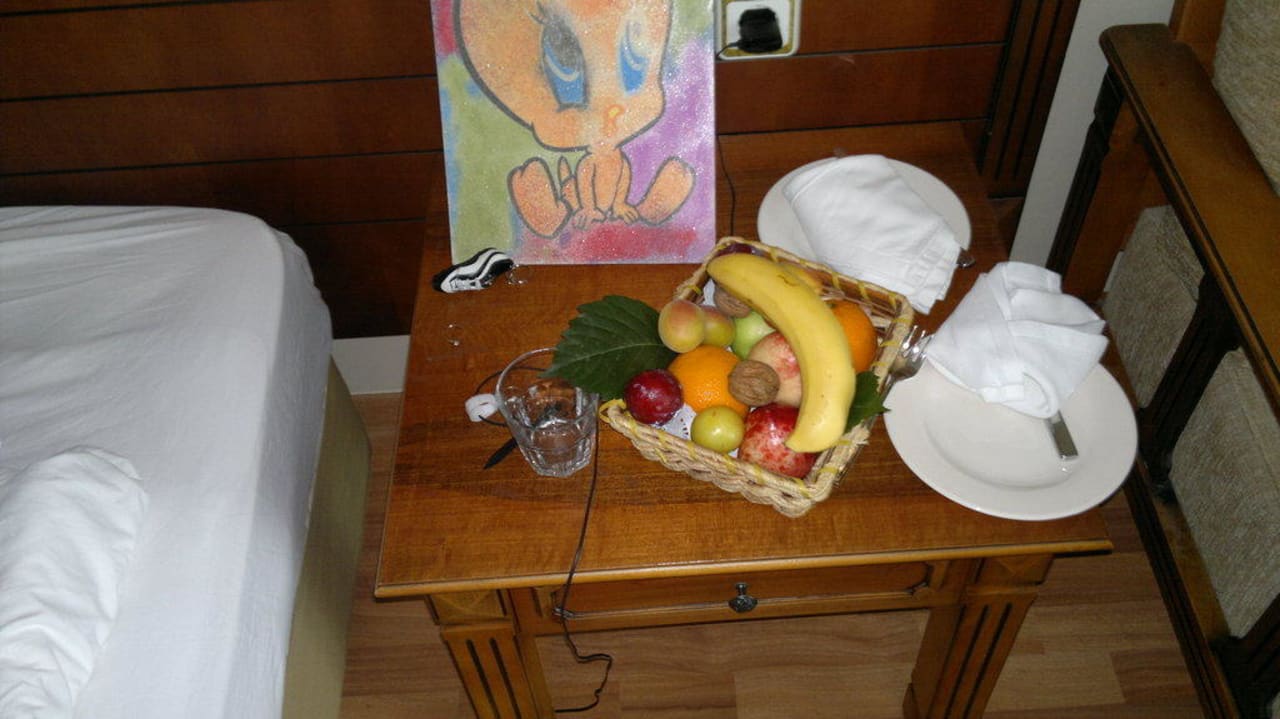 Фрукты Hotel Turan Prince