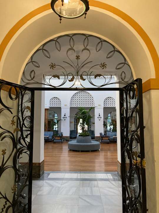 Lobby Globales Reina Cristina