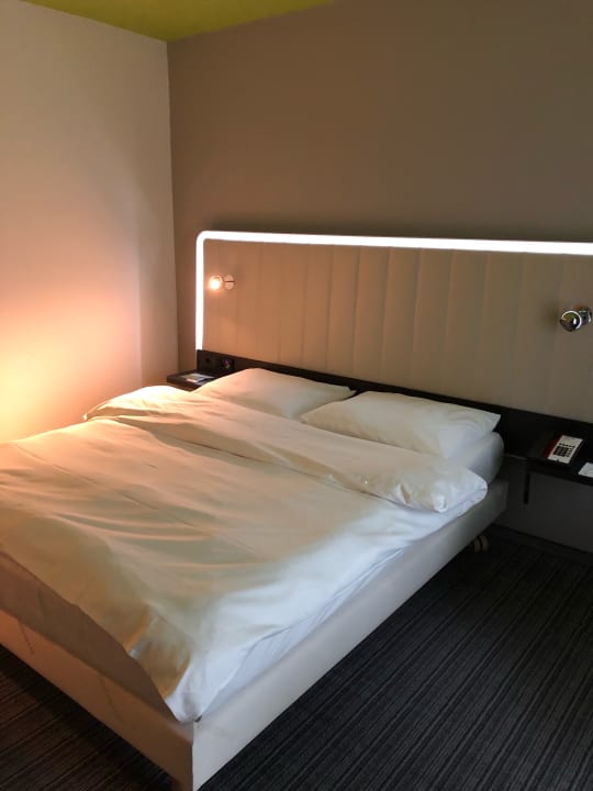 Zimmer Park Inn by Radisson Frankfurt Airport