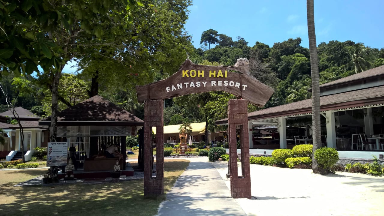 Links der Massagepavillion Hotel Koh Hai Paradise Resort