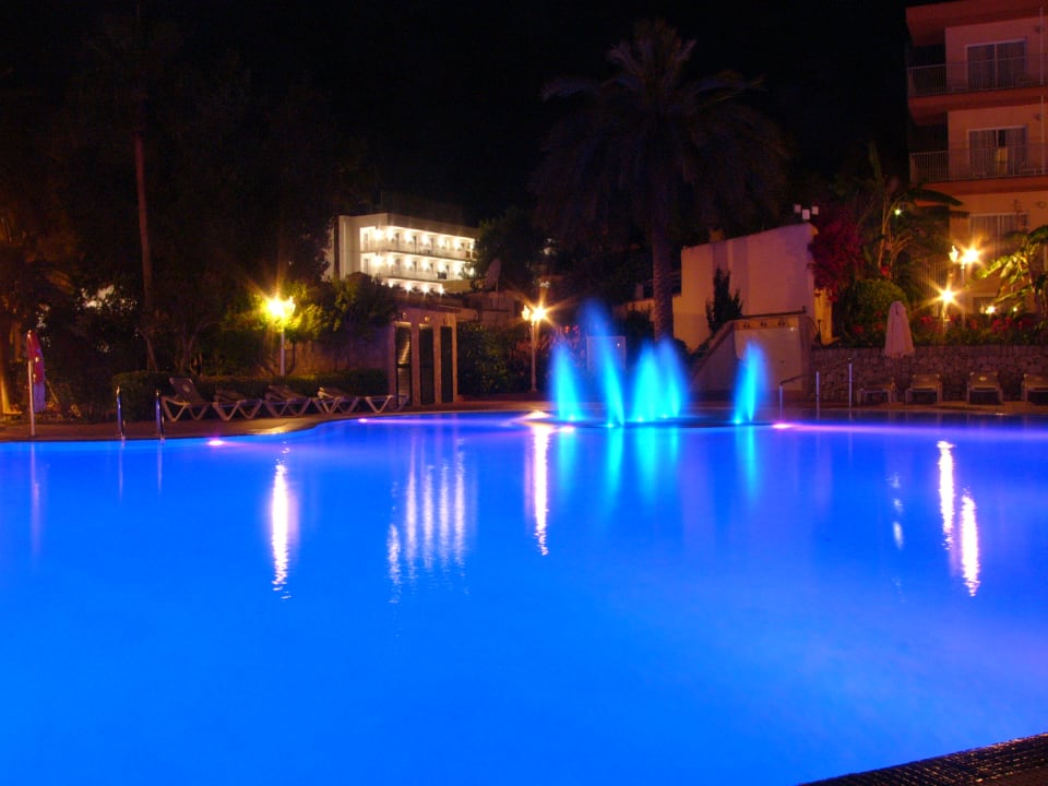Pool Valentin Grand Park Suite Hotel