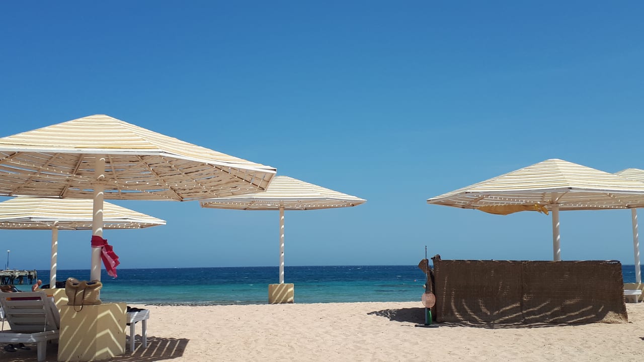 Strand Menaville Safaga