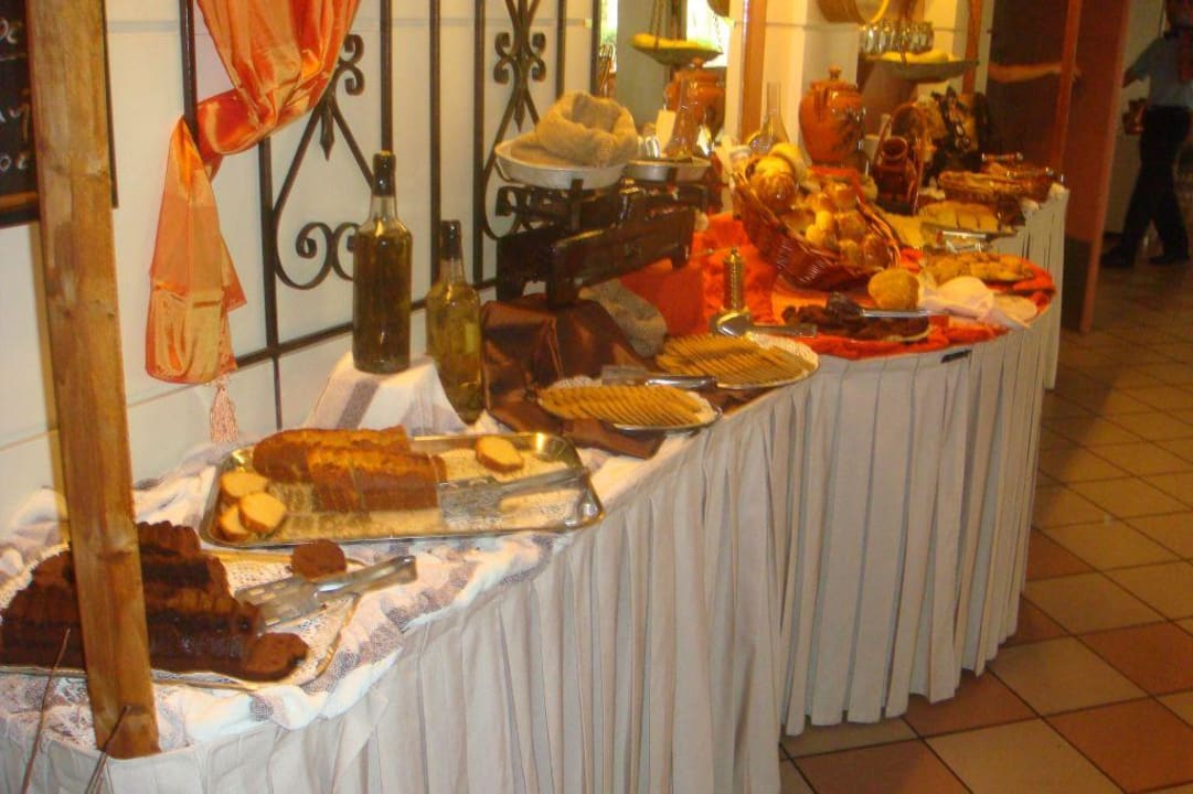 Sniadanie Anissa Beach & Village