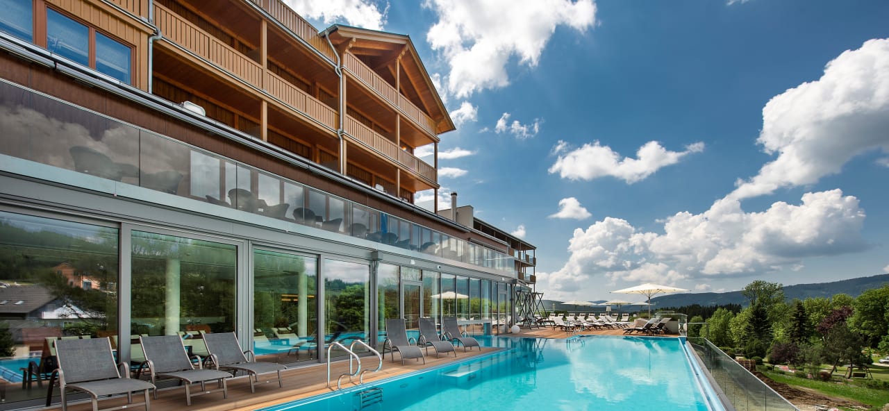 Pool Dorfhotel Fasching