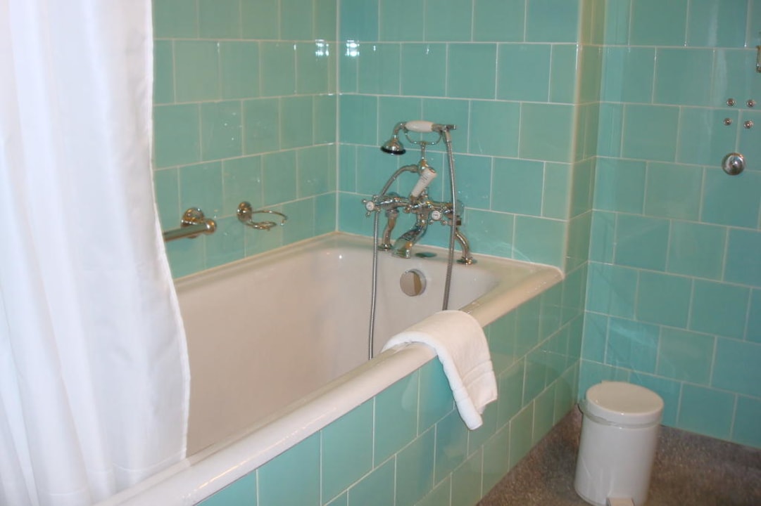 Badewanne Hotel Snow & Mountain Resort Schatzalp