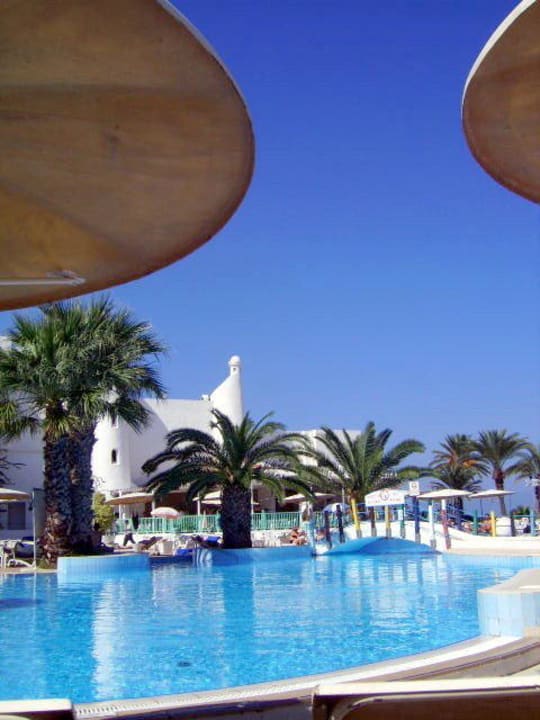 Am Pool Hotel El Mouradi Skanes Beach