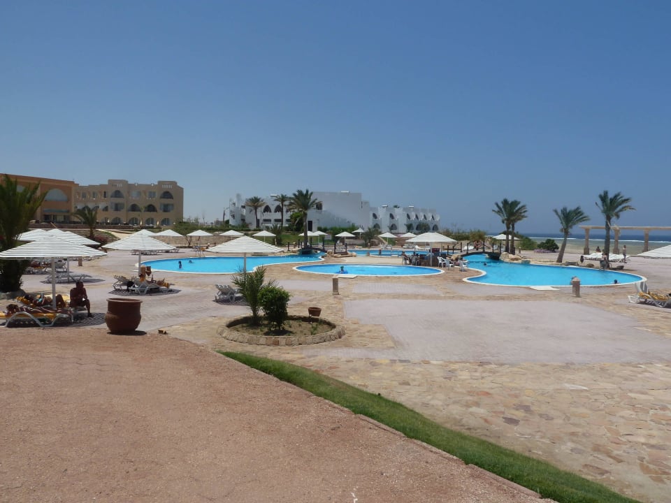 Hauptpool Three Corners Equinox Beach Resort