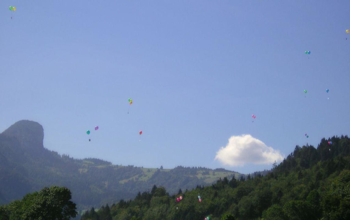 99 Luftballons über Unken POST Family Resort