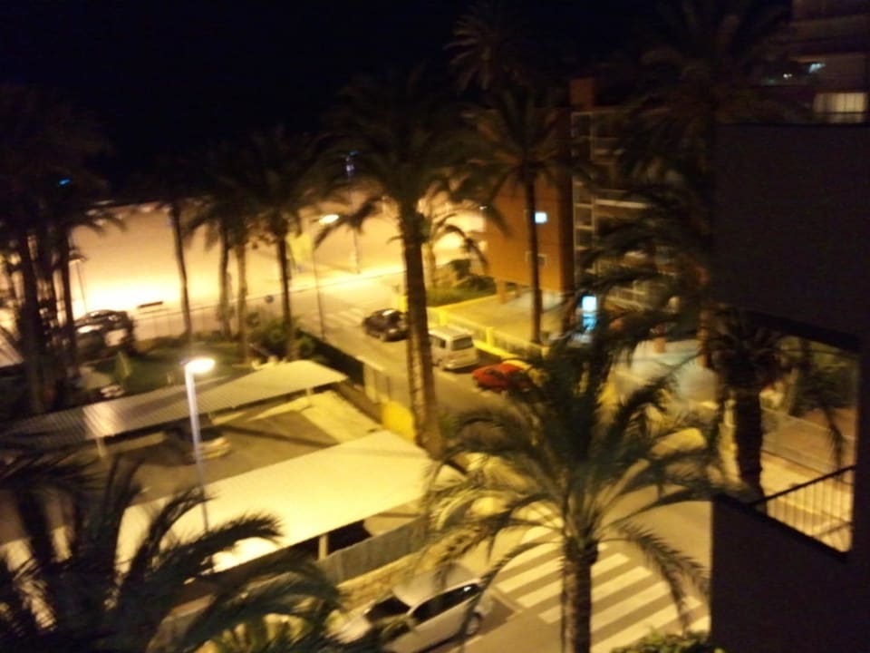 Blick von Zimmer auf Straße Hotel El Palmeral
