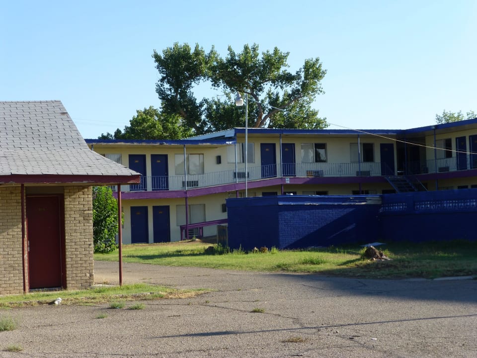 Blick in den Hof Hotel Book Cliff Lodge