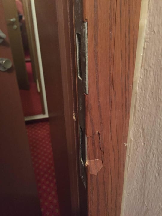 Beschädigt Hotel Vile Park