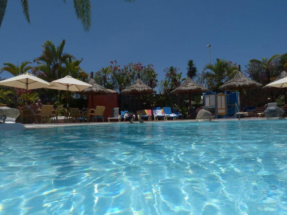 Poolanlage Corallium Beach by Lopesan Hotels - Adults only
