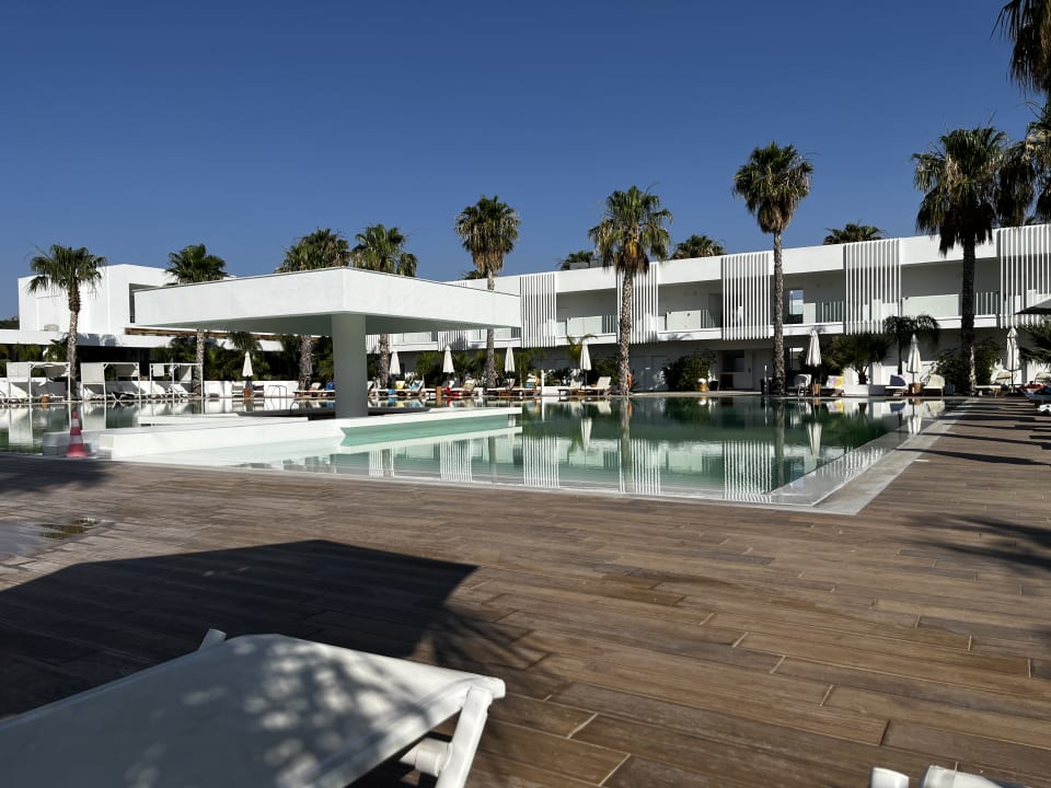 Pool White Dreams Resort & Anex