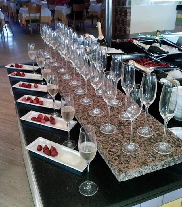 Śniadanie mistrzów Iberostar Waves Founty Beach