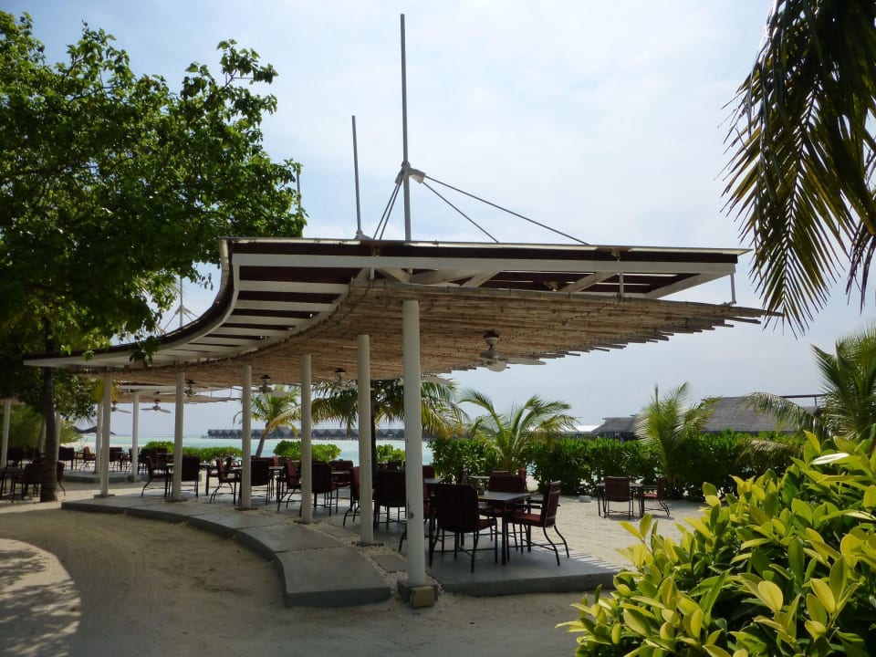 The Lagoon Bar LUX South Ari Atoll