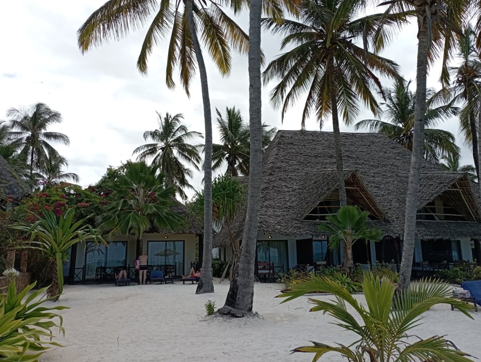 Außenansicht Sultan Sands Island Resort & Spa