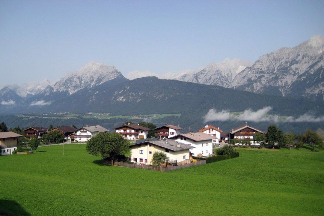 Blick aufs Karwendel Hotel Garni Regina