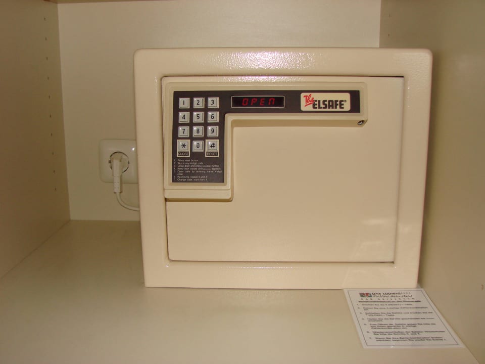 Safe (im Schrank) Hotel Das Ludwig