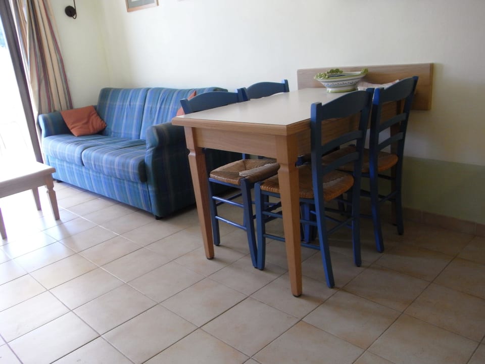 Wohnzimmer mit Essecke Hapimag Resort Cefalù