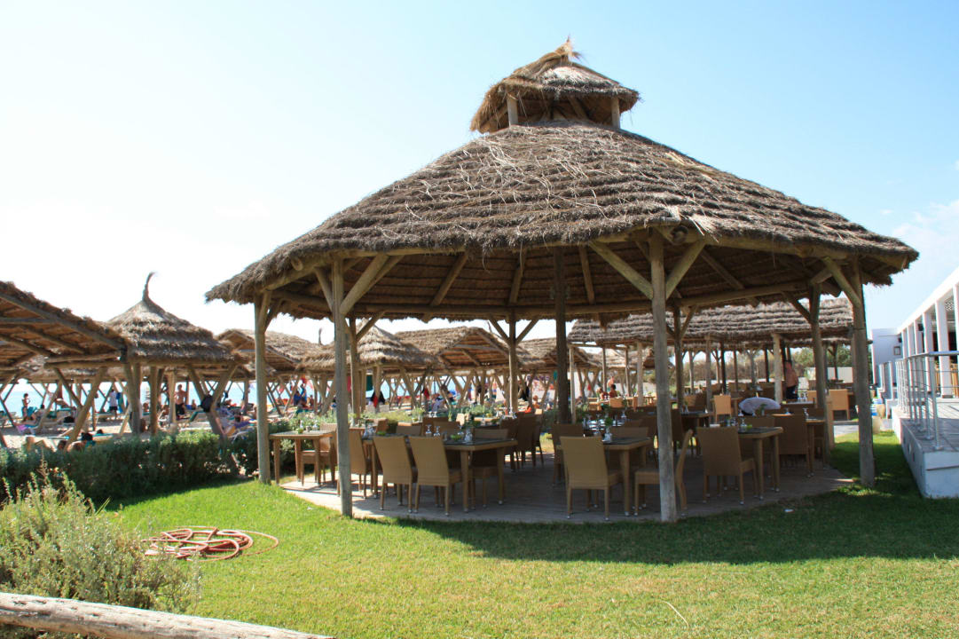 Strandrestaurant The Orangers Beach Resort and Bungalows