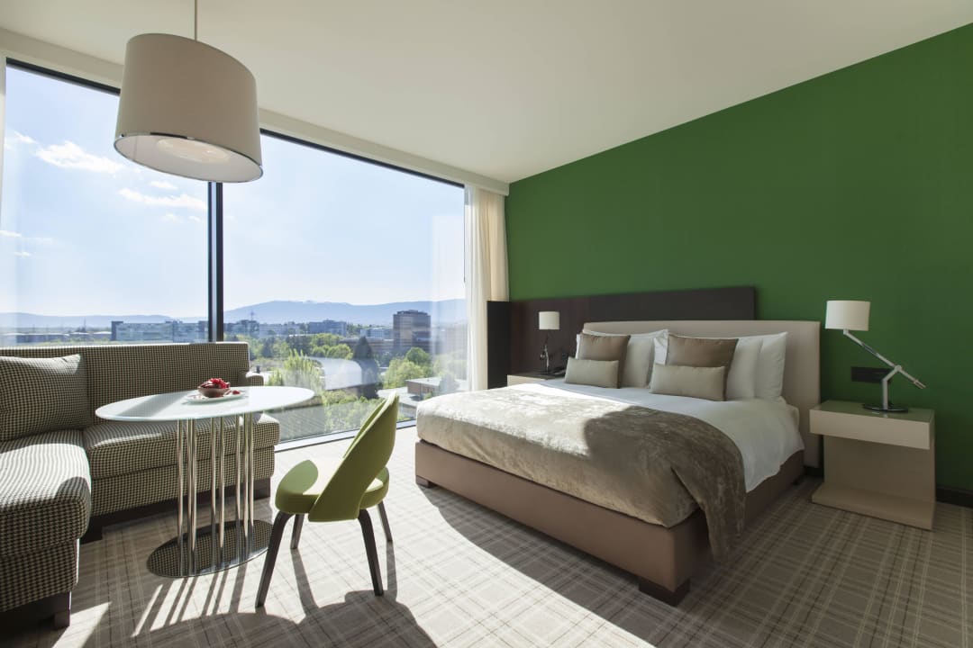 Club Room Crowne Plaza Geneva