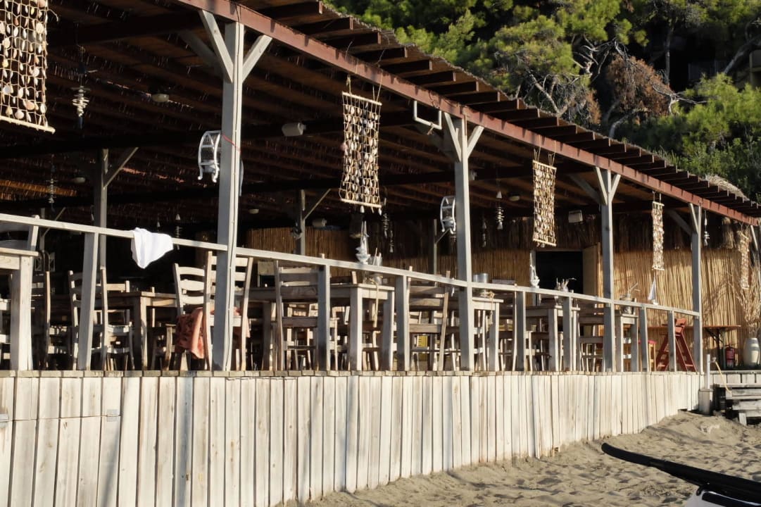 Die Bar am Wassersportbereich ROBINSON SARIGERME PARK
