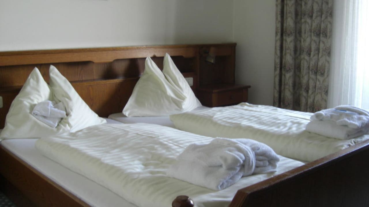 Bett Aktivhotel Marko