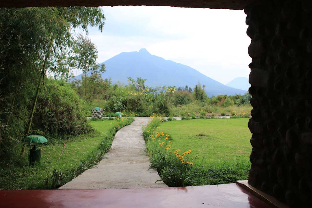 Blick von der Terrasse Gorilla Montain View Lodge