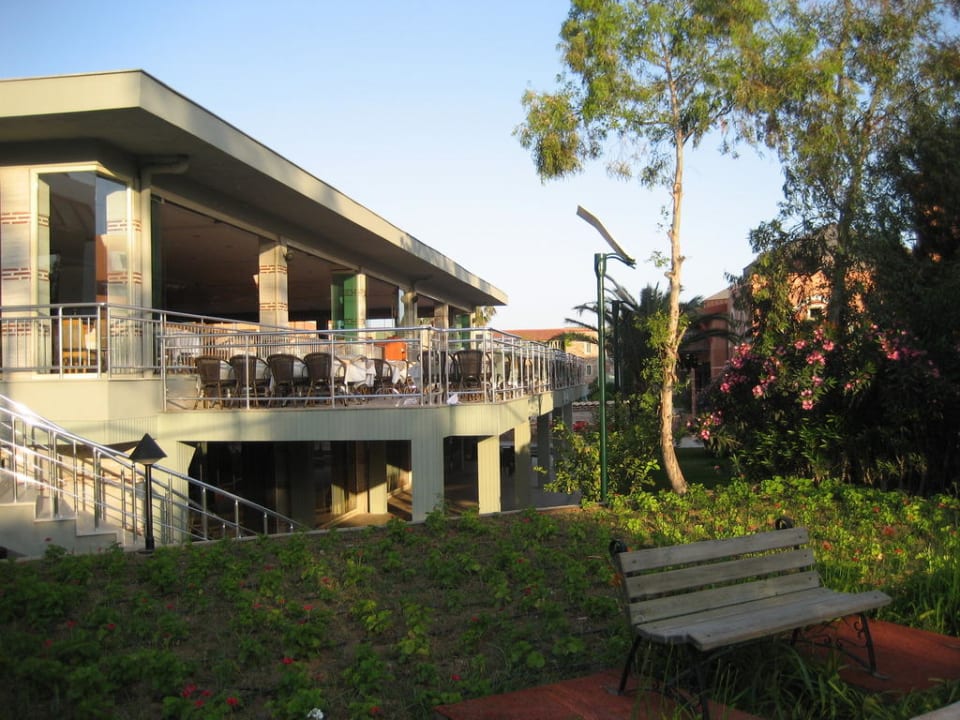 Blick zum Hauptrestaurant Megasaray Club Belek