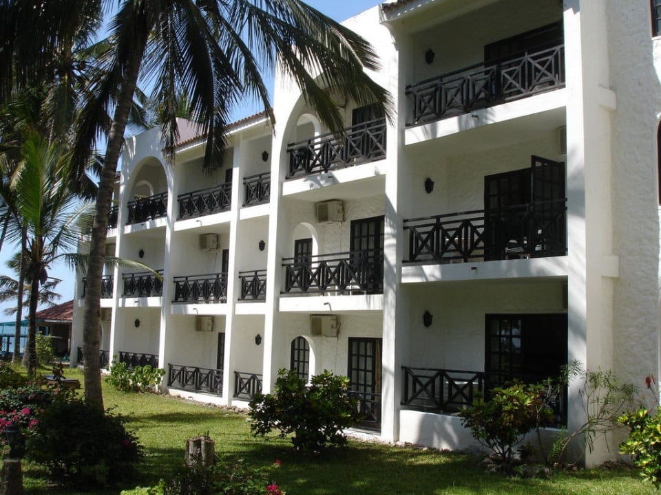 Zimmer von außen Diani Sea Resort