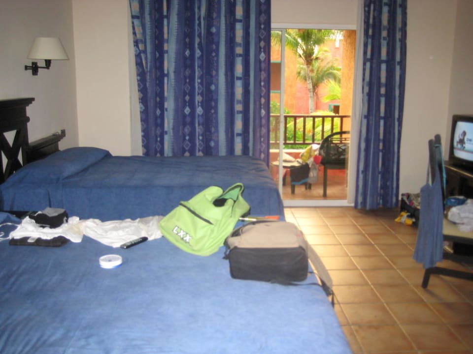 Blick vom Badbereich Richtung Balkon Catalonia Playa Maroma